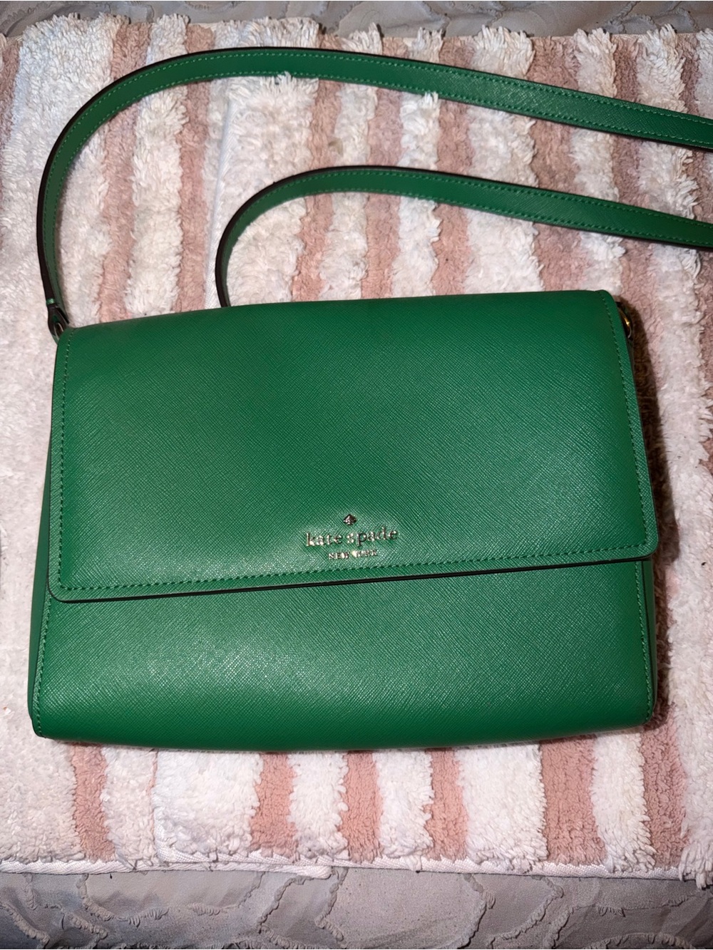 kate spade emerald green saffiano crossbody bag